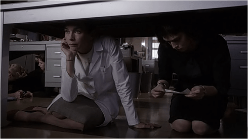 Masters of Sex 1.10 desk chat