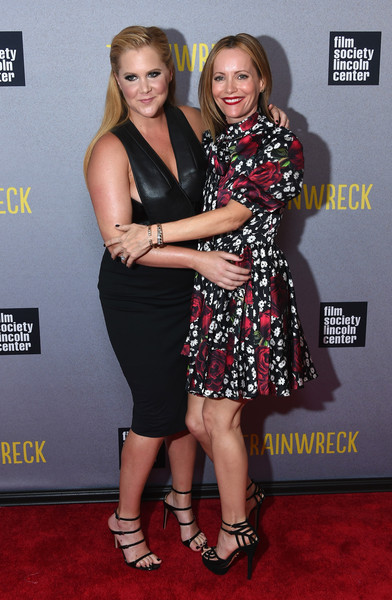 Amy Schumer and Leslie Mann
