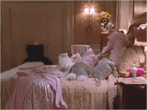 Gilmore Girls 1.19 new room