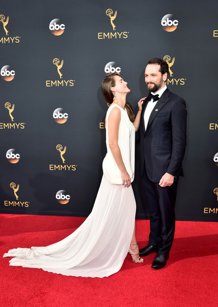 keri-russell-and-matthew-rhys