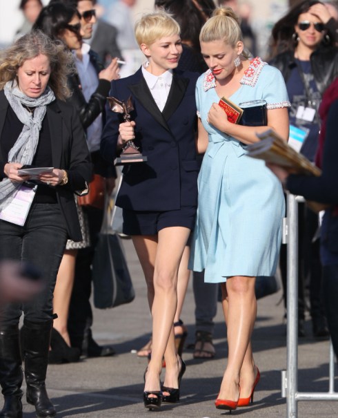 michelle-williams-and-busy-philipps